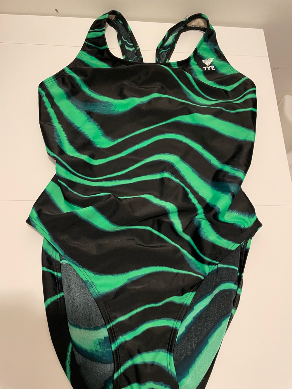 TYR Brand Women's size 38 Green & Black Women's Durafast Lite MaxFit Swimsuit